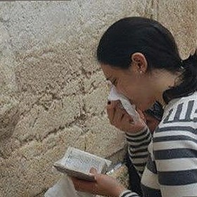 黄贯中变身“娱乐吃瓜酱”，音乐与影视双线发力引关注