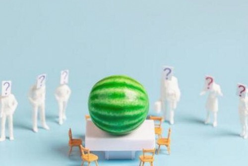 蔡徐坤热舞引爆网络，娱乐圈瓜事不断！