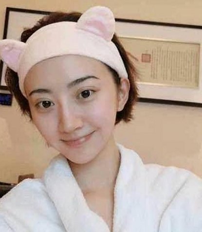 黄贯中变身“娱乐吃瓜酱”,音乐与影视双线发力引关注