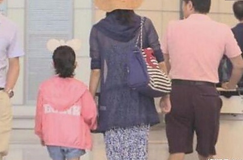 国产色情偷拍视频揭秘：隐秘传播链与严打行动全曝光